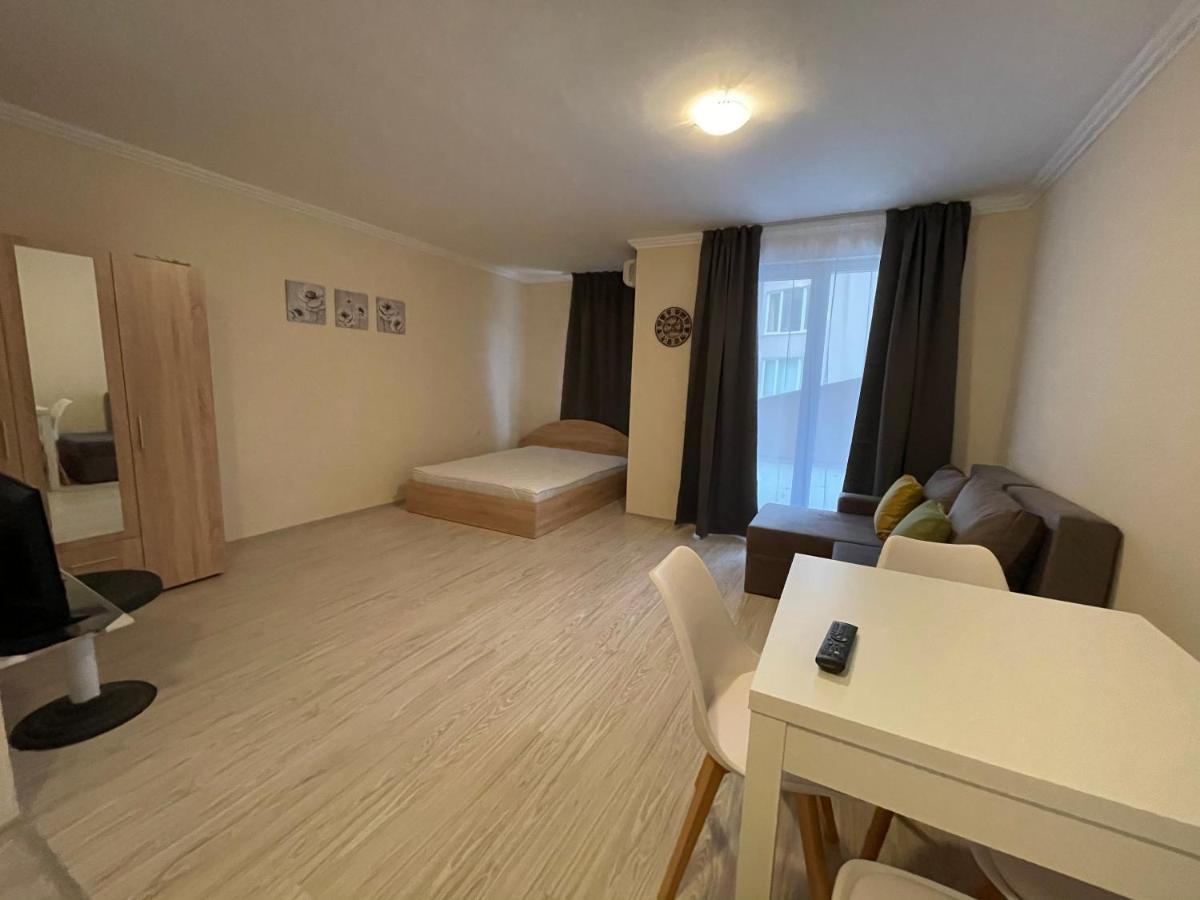 Apartments In Vip Classic Sunny Beach Eksteriør billede